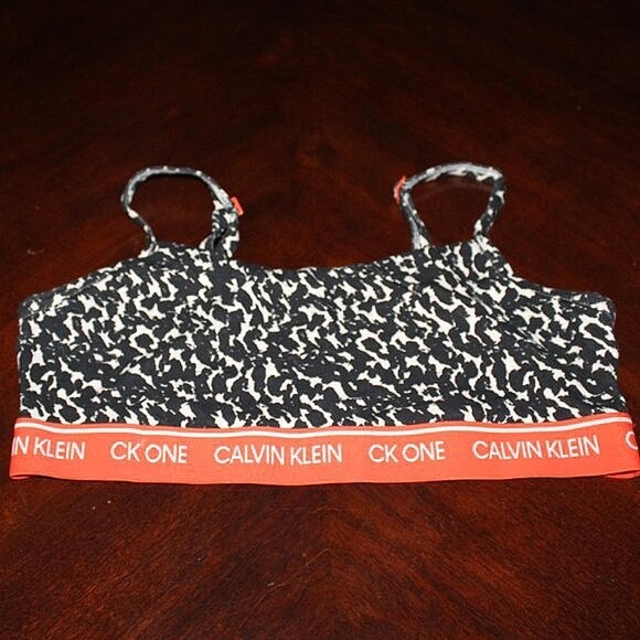 Calvin Klein CK One Leopard Print Bralette - Size M - Picture 1 of 7